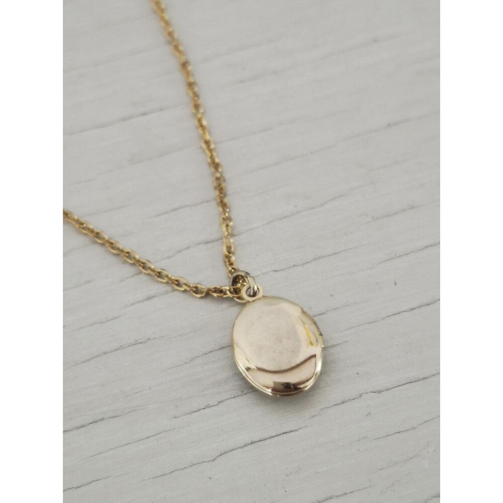 Vintage Small Pink Rose Bud Guilloche Enamel Gold Filled Locket Necklace - Picture 2 of 6